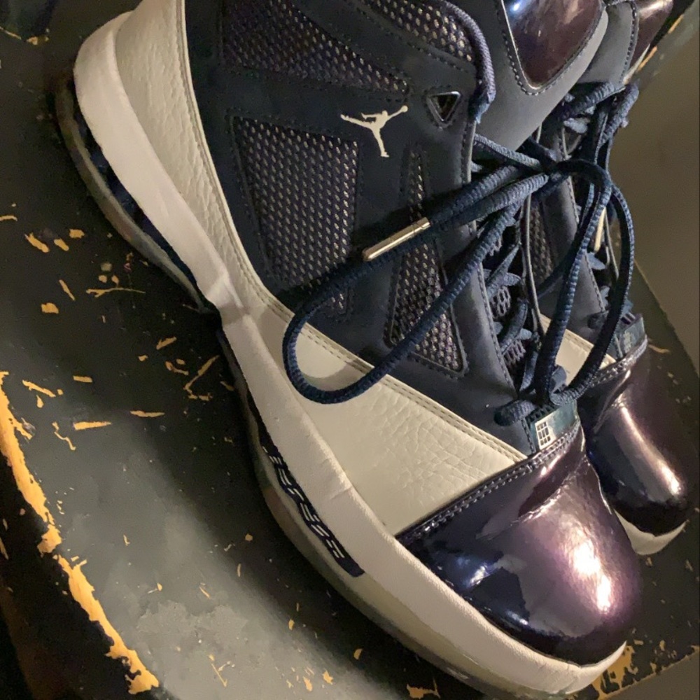 Air Jordan Retro 16